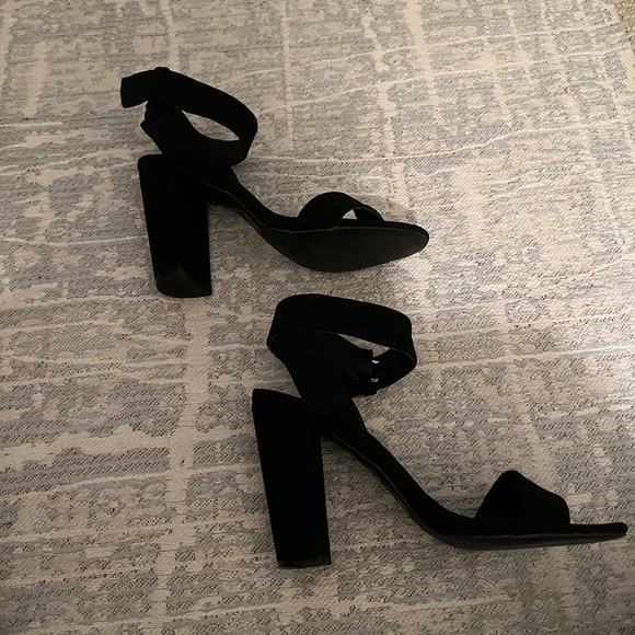 black qupid strappy heels - Picture 4 of 6
